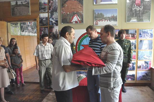 Передача останков Гаяза Сиразетдинова родственникам.