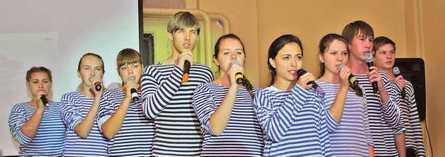 Газета "Отечество", сентябрь 2014 г. Фото с фестивалей прошлых лет. Газета "Отечество", сентябрь 2014 г. Фото с фестивалей прошлых лет.