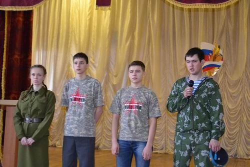 Ребята читали проникновенные стихи пели под гитару песни о войне Ребята читали проникновенные стихи пели под гитару песни о войне