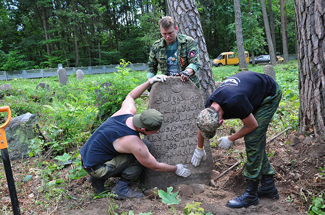Благоустройство территории могил воинов Первой мировой войны на
мусульманском кладбище г.Слоним. Благоустройство территории могил воинов Первой мировой войны на
мусульманском кладбище г.Слоним.