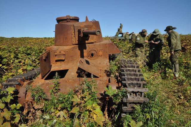 Поисковая экспедиция на остров Шумшу. Сентябрь 2014 г. Поисковая экспедиция на остров Шумшу. Сентябрь 2014 г.