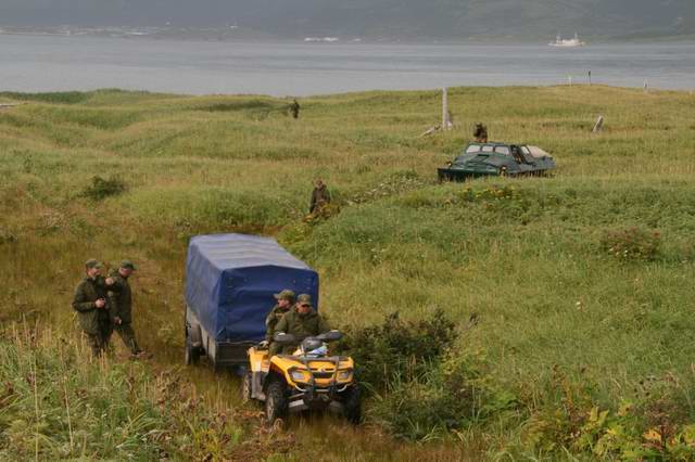 Поисковая экспедиция на остров Шумшу. Сентябрь 2014 г. Поисковая экспедиция на остров Шумшу. Сентябрь 2014 г.
