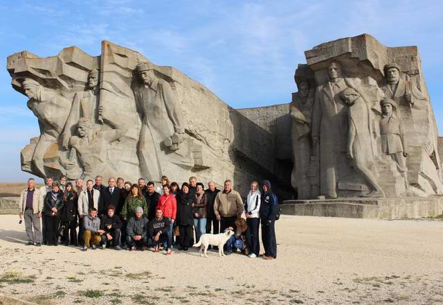 Межрегиональная конференция "Эффективные формы поисковой и патриотической работы", г.Керчь. Октябрь 2014 г. Межрегиональная конференция "Эффективные формы поисковой и патриотической работы", г.Керчь. Октябрь 2014 г.