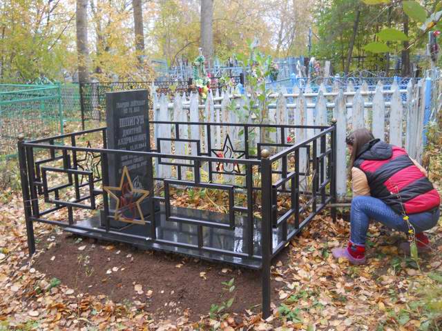 Уборка воинских захоронений на кладбищах в Республике Татарстан. Уборка воинских захоронений на кладбищах в Республике Татарстан.