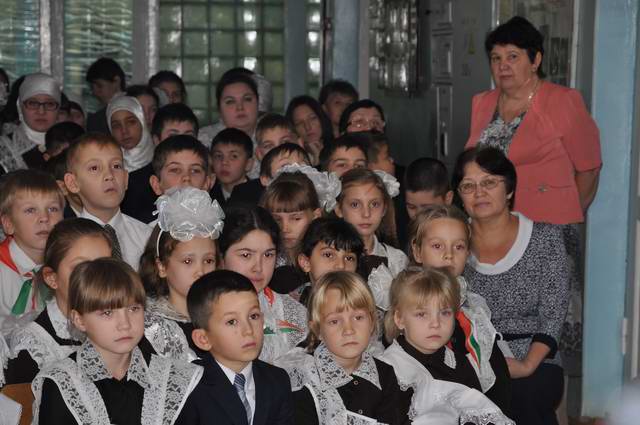 Вручение медальона сержанта Н.Н.Никонова. 2014. Вручение медальона сержанта Н.Н.Никонова. 2014.