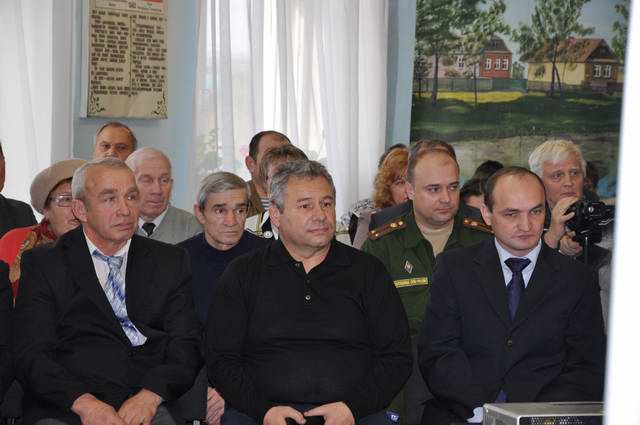 Вручение медальона сержанта Н.Н.Никонова. 2014. Вручение медальона сержанта Н.Н.Никонова. 2014.