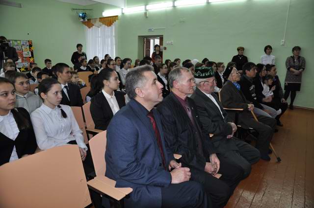 Вручение медальона Мухаметшина Мубаракзяна. пгт Балтаси. 2014. Вручение медальона Мухаметшина Мубаракзяна. пгт Балтаси. 2014.