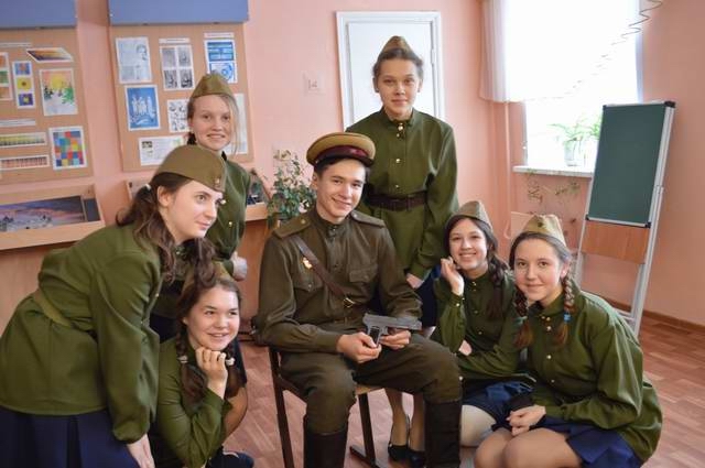 "Подвиг сталинградских зенитчиц". ВППО "Выстрел", г.Чистополь. 2015. "Подвиг сталинградских зенитчиц". ВППО "Выстрел", г.Чистополь. 2015.