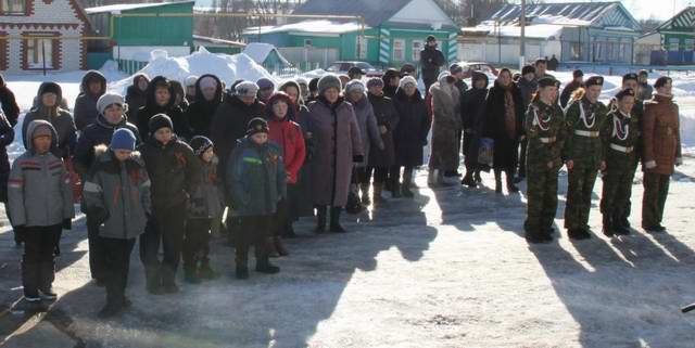 Установка мемориальной доски в честь полного кавалера ордена Славы Николая Пестонова. 2015. Установка мемориальной доски в честь полного кавалера ордена Славы Николая Пестонова. 2015.