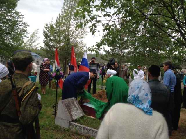 Захоронение останков красноармейуа Нуретдина Шайхутдинова. г.Пермь, 14.06.2017. Захоронение останков красноармейуа Нуретдина Шайхутдинова. г.Пермь, 14.06.2017.