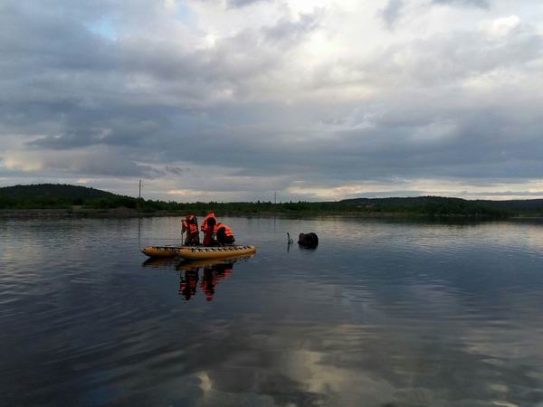 Подъем обломков самолета Пе-2 из озера Среднее Ваенгское - 2017. Подъем обломков самолета Пе-2 из озера Среднее Ваенгское - 2017.