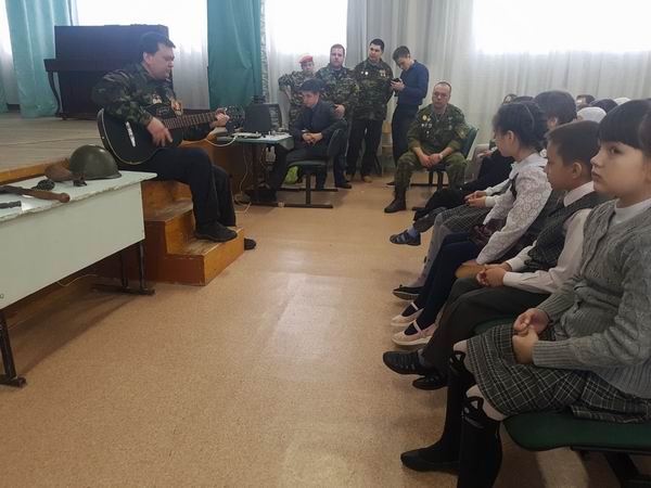 «Марш Памяти-2018» в Татарстане. Выступление поискового отряда "Нефтехимик" в школе № 28 г.Нижнекамск. 3 февраля 2018 г. «Марш Памяти-2018» в Татарстане. Выступление поискового отряда "Нефтехимик" в школе № 28 г.Нижнекамск. 3 февраля 2018 г.