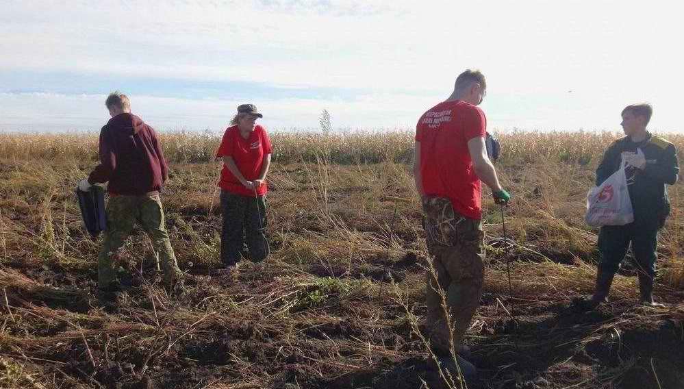 РОМО «Объединение «Отечество» Республики Татарстан.
«Вахта Примирения и Согласия» по следам Гражданской войны 1918-1921 гг. Татарстан. 2018 г. РОМО «Объединение «Отечество» Республики Татарстан. XVIII республиканский фестиваль поисковых отрядов РТ. 2018 г.
«Вахта Примирения и Согласия» по следам Гражданской войны 1918-1921 гг. Татарстан. 2018 г.