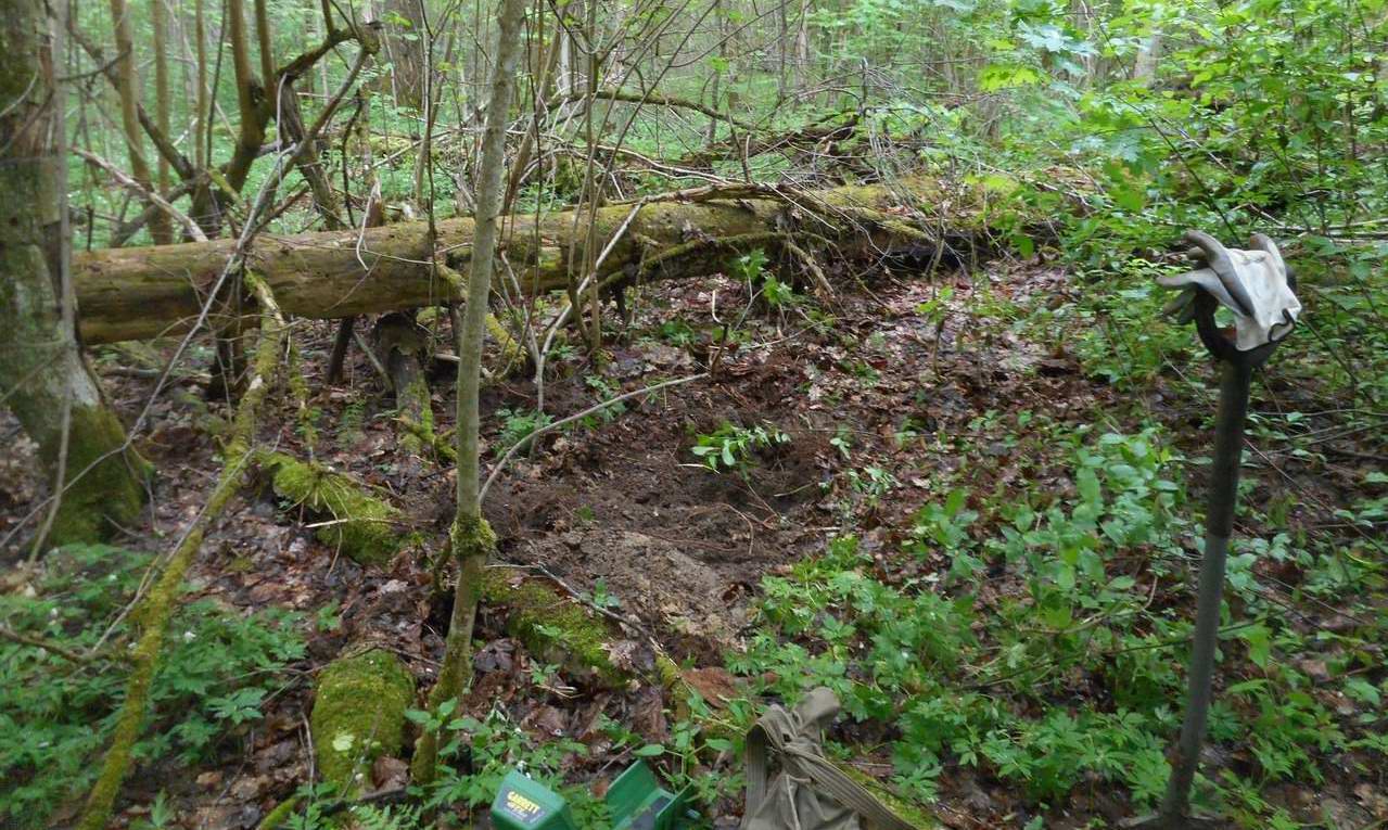 Место обнаружения останков погибших воинов. Место обнаружения останков погибших воинов.
