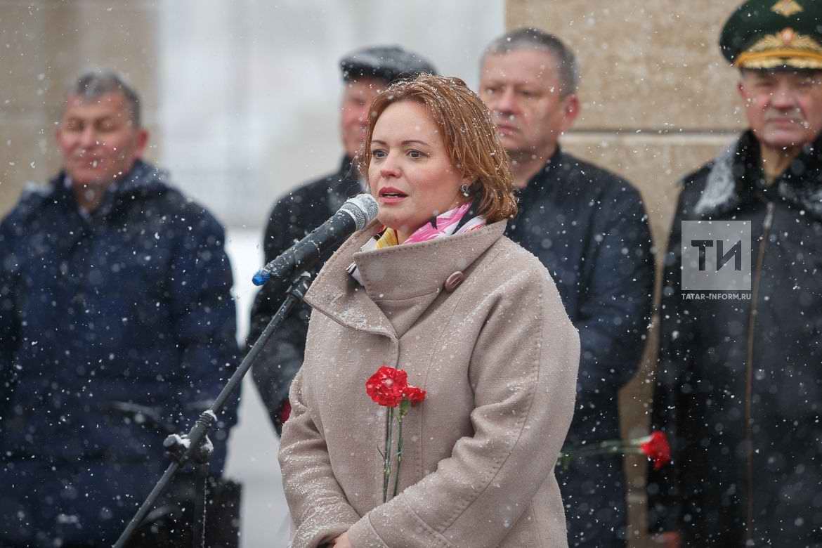   . .. 2019.       ...