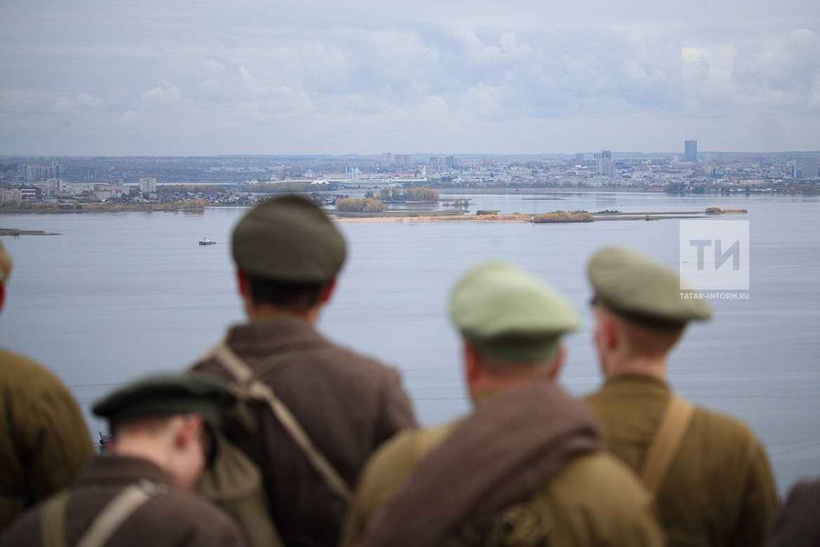 Историческая реконструкция боя 1918 года у села Верхний Услон. Татарстан. 2019 г.
#отечествоРТ #МДМСРТ #поисковикиРФ #молодежьтатарстана #молодоеминистерство Историческая реконструкция боя 1918 года у села Верхний Услон. Татарстан. 2019 г.
#отечествоРТ #МДМСРТ #поисковикиРФ #молодежьтатарстана #молодоеминистерство