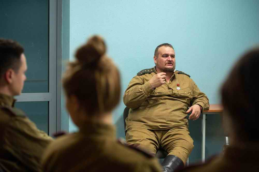 -     -   
. .. 2019 .