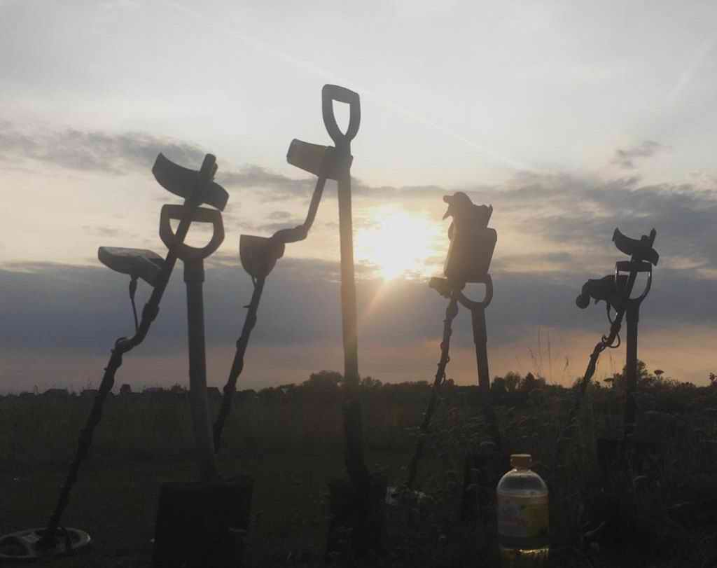         1918-1921 . . 2020 .