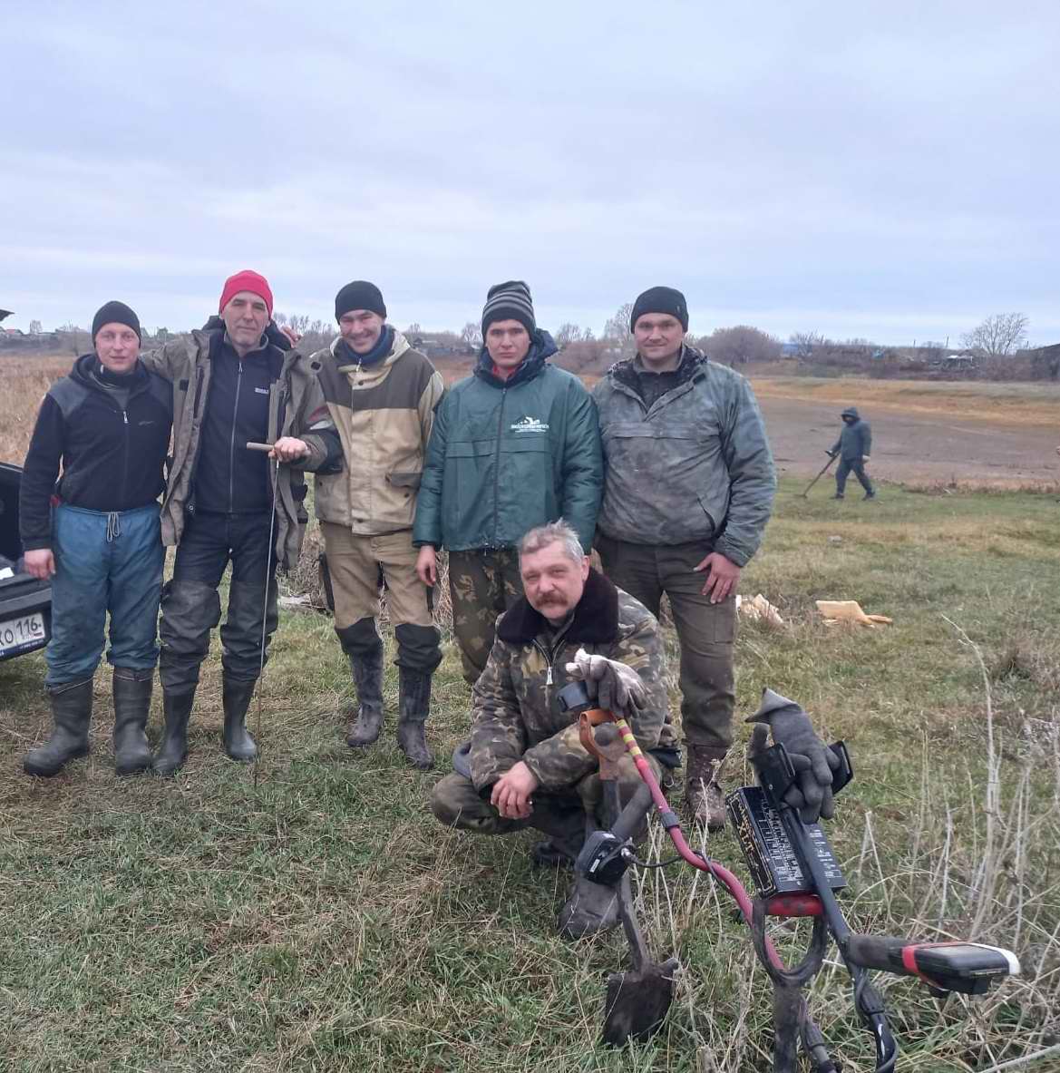    ,      19181921 . . 2021 .