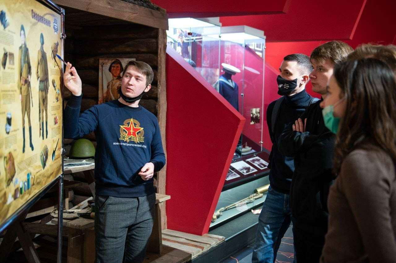 27         . .. . 2022 .