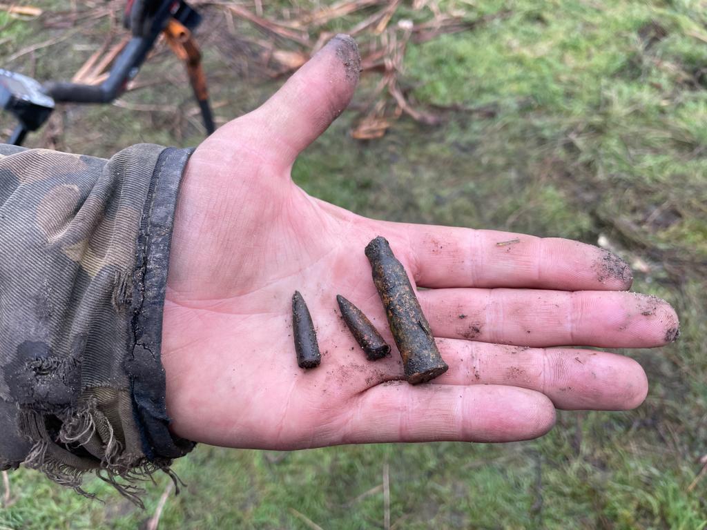    ,      19181921 . . 2022 .