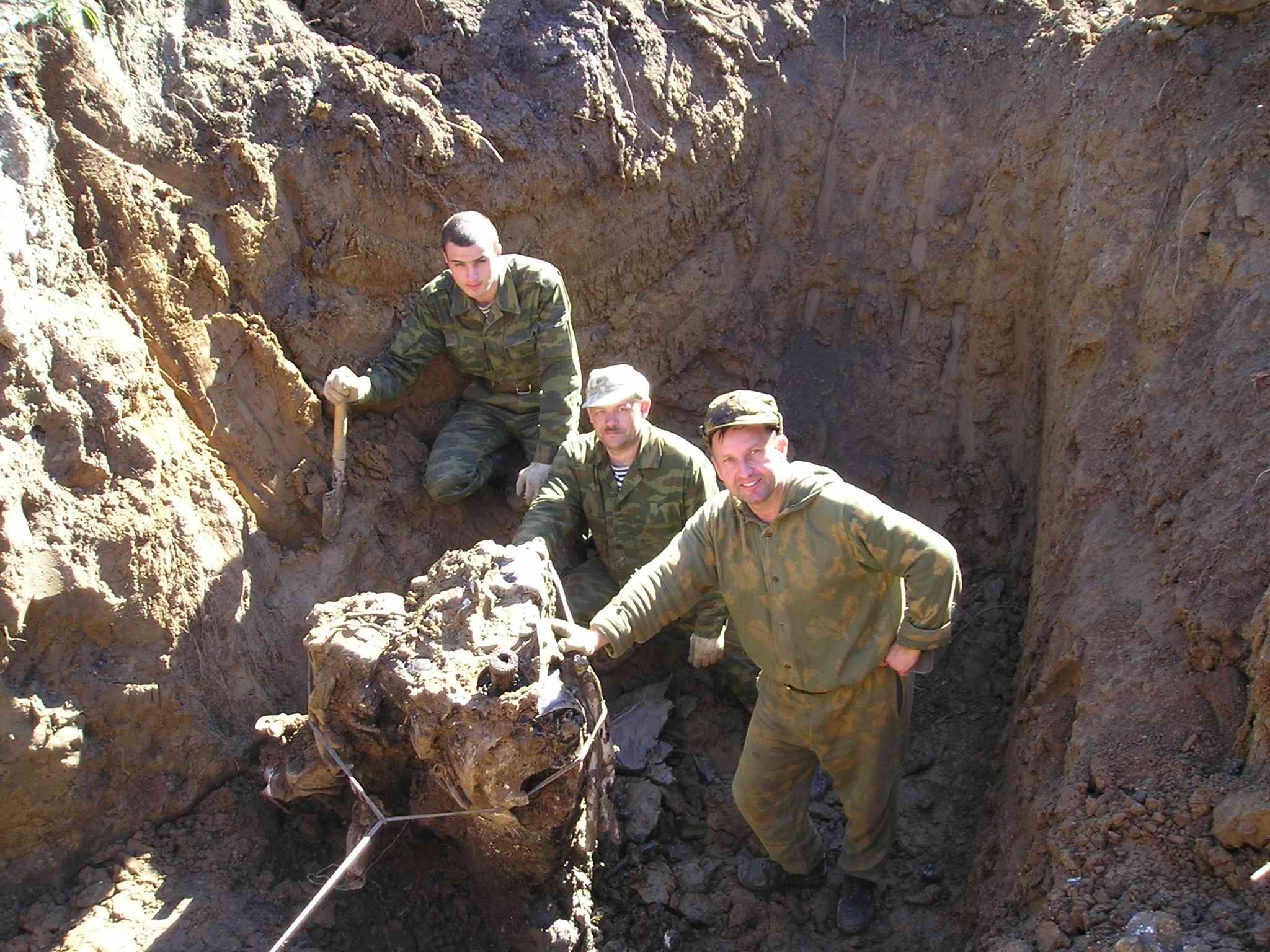       Rolls-Royce .  . 2023 .